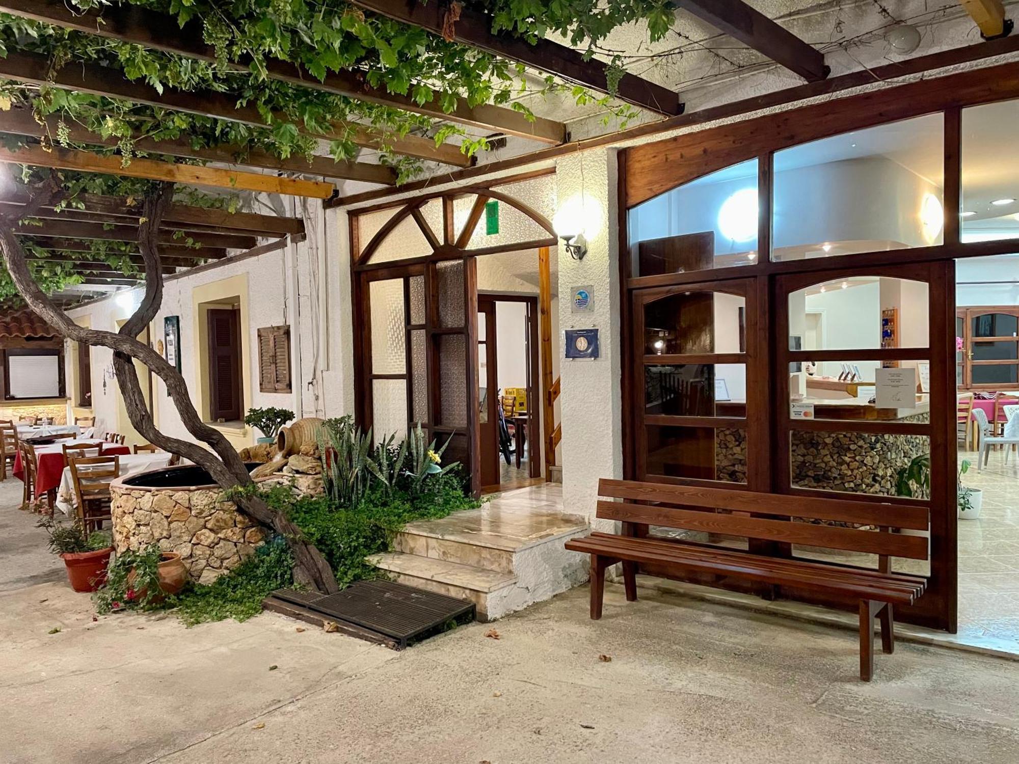 Lefka Hotel Kolymbari Exterior foto