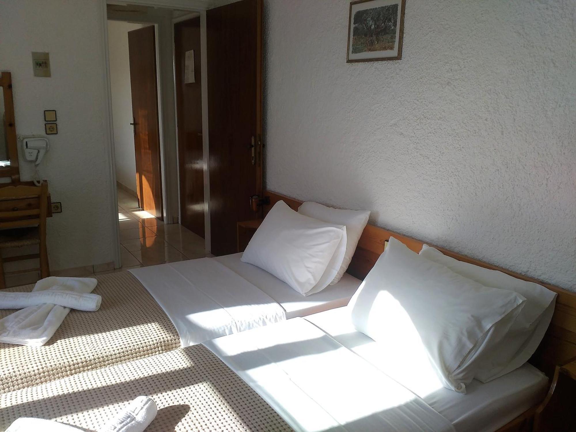 Lefka Hotel Kolymbari Exterior foto