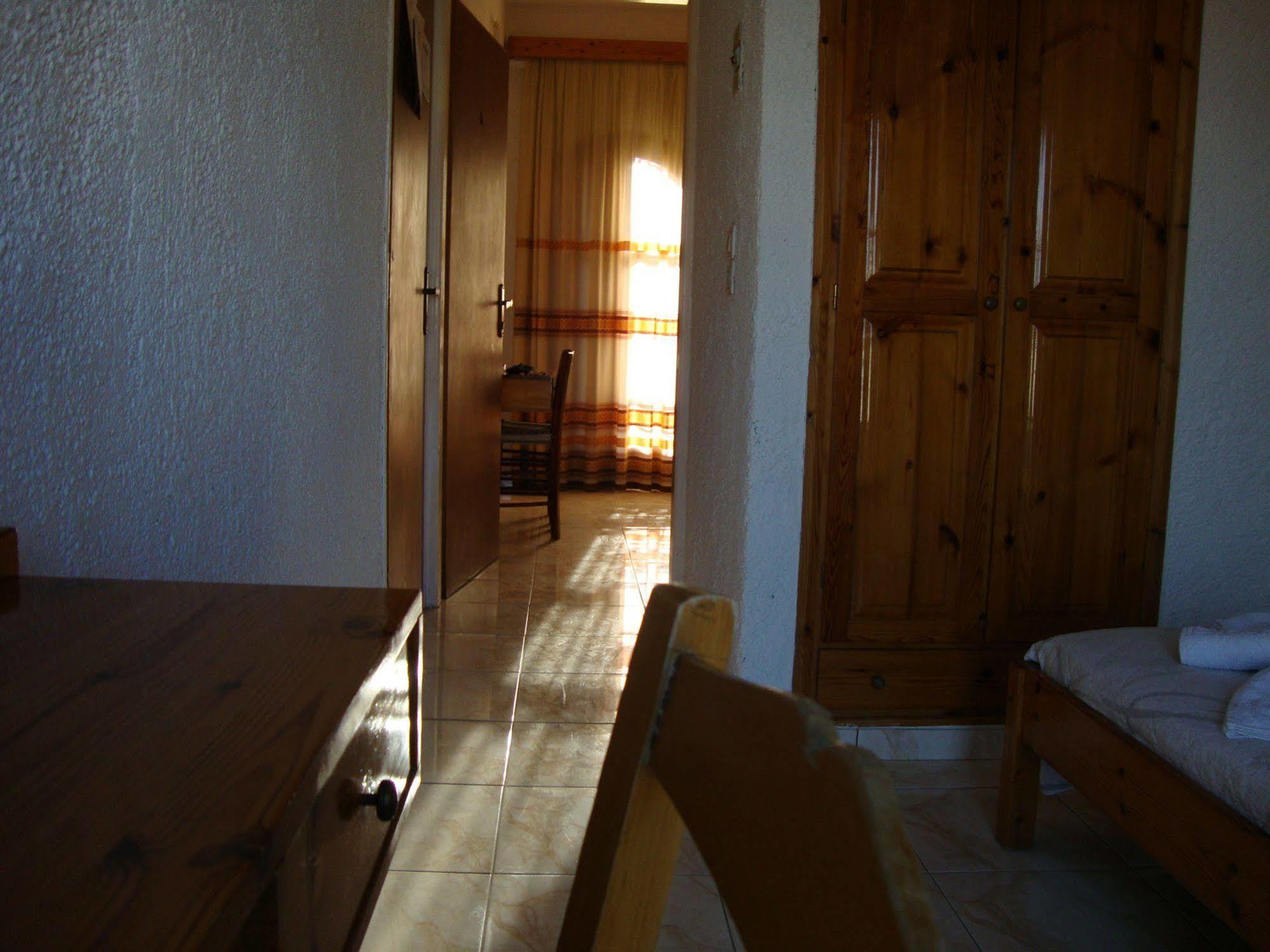 Lefka Hotel Kolymbari Exterior foto